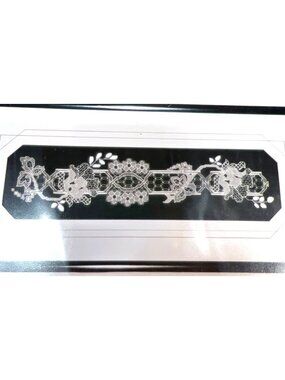 Lovely N Lace Devonshire Delight Cross-Stitch Pattern Simply Old-Fashioned